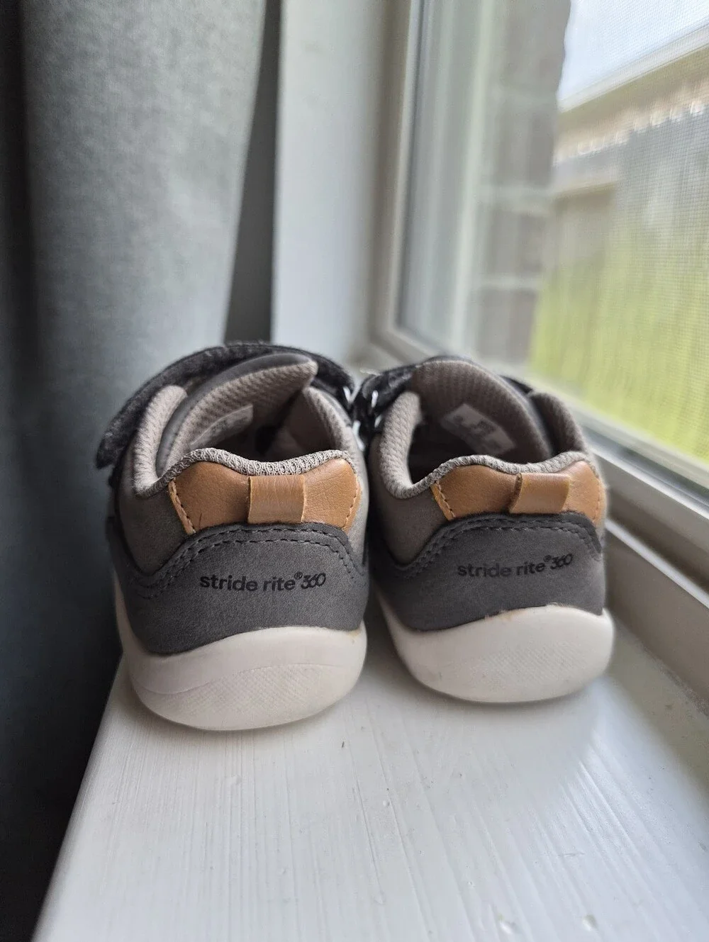 Stride Rite Gray Walking Shoes